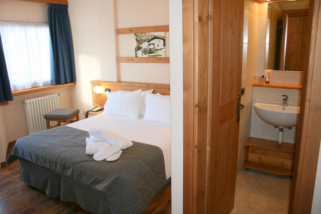Hotel Larice Bianco Bormio Bagian luar foto