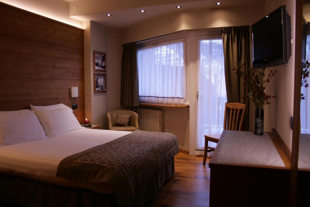 Hotel Larice Bianco Bormio Ruang foto