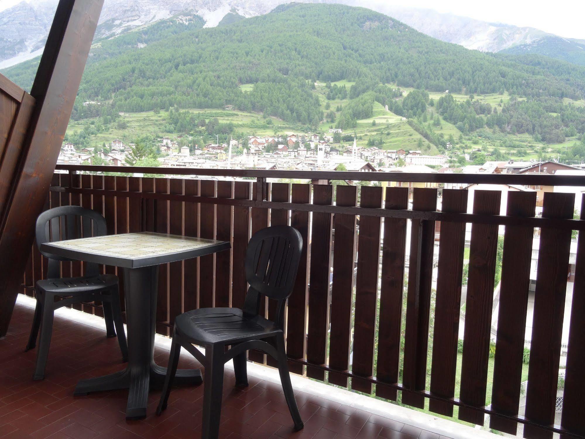Hotel Larice Bianco Bormio Bagian luar foto